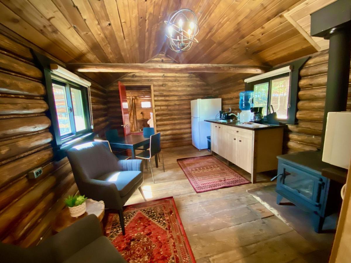 Chute Lake Lodge Naramata Exteriér fotografie